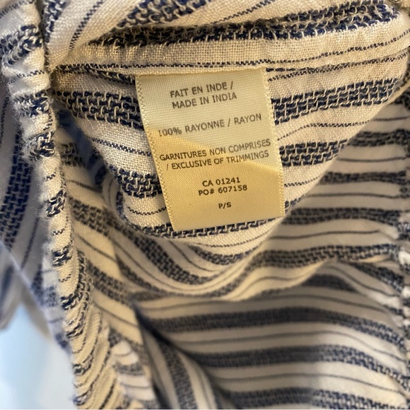 TWIK Small Off the Shoulder Cropped Blouse EUC - Picture 9 of 11